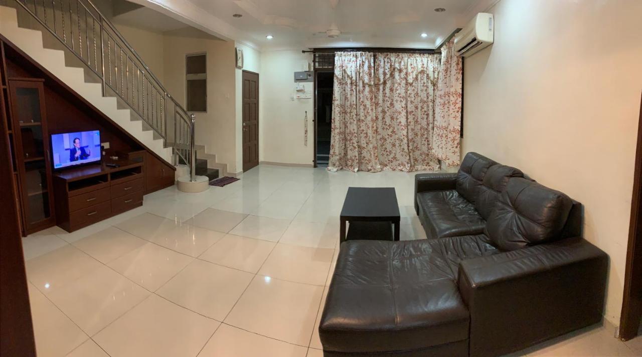 Awani Homestay Seberang Jaya Permatang Janggus Экстерьер фото
